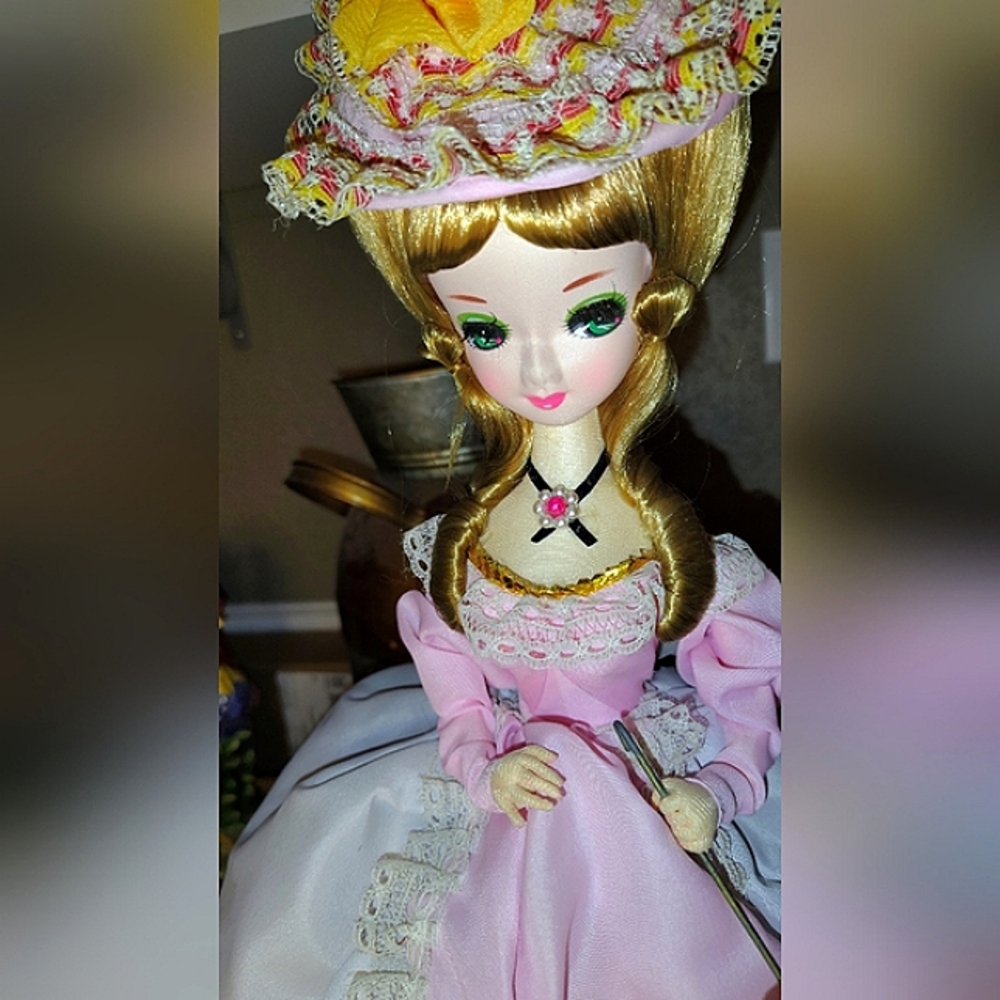 Vintage Big Eyed Bradley Doll 16" Green Eyes Pink Dress & Umbrella Korea - Picture 2 of 16